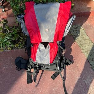Wenger® Matterhorn External Frame Pack, Red / Gray like new Backpack Camping